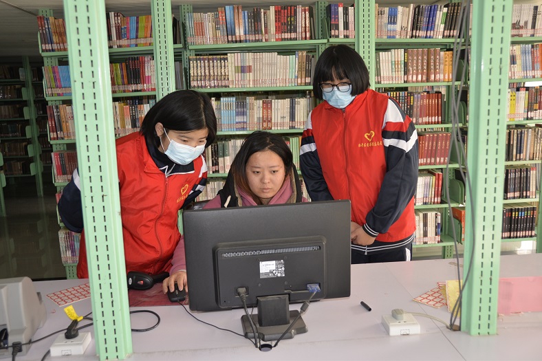 缩小.2020-12-5上午菏泽一中学生社会实践 (4).jpg
