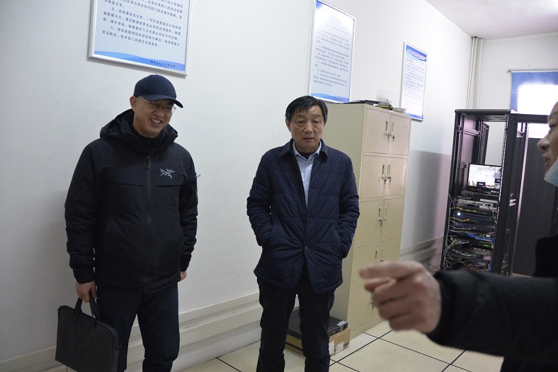 缩小.2021-1-27上午牡丹区纪委监委到牡丹区图书馆督导安全生产工作 (10).jpg