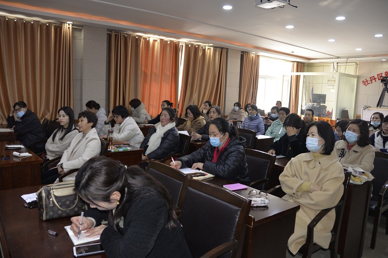 缩小.2021-1-10上午牡丹区图书馆第八十六期家庭教育公益大讲堂：牡丹区婚姻家庭辅导志愿者专题培训 (11).jpg