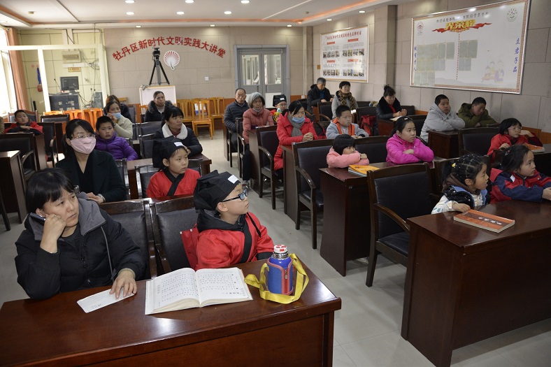 缩小.2021-3-7下午牡丹区图书馆第七期国学经典诵读中级班进入结业验收考评阶段 (4).jpg
