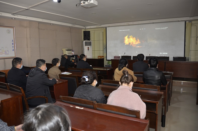缩小.2021-3-9 牡丹区文旅局组织文旅系统股级以上干部集中收看《山东省安全生产警示教育片》 (4).jpg