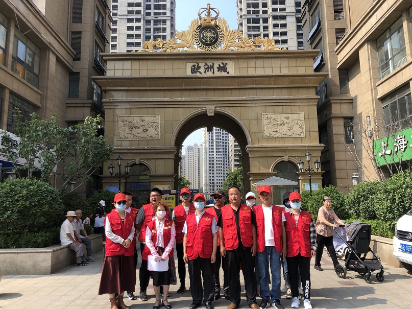 压缩.2021-6-27上午区文化和旅游局志愿者到包联社区南城双阳社区欧洲城开展创城活动 (7).jpg