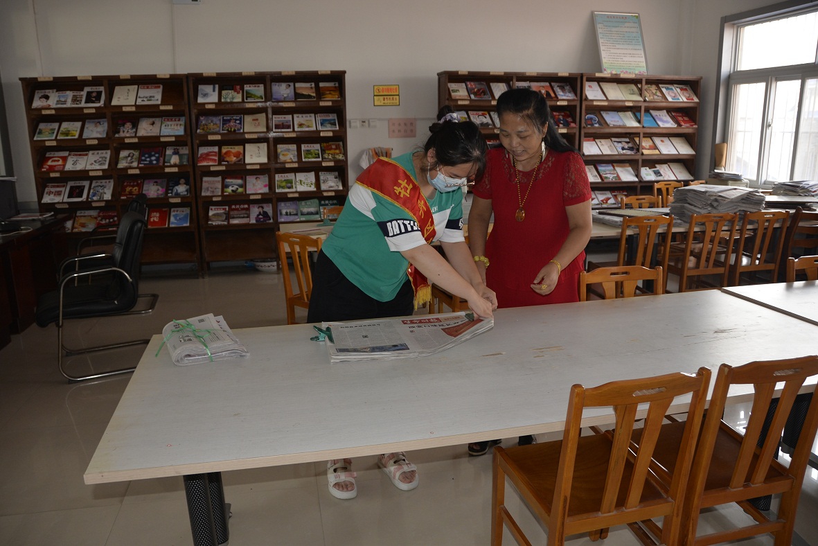 压缩.2021-8-14下午中小学生到馆开展社会实践活动 (8).jpg