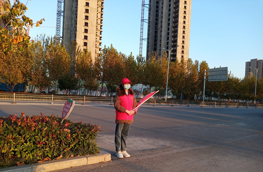 压缩.2021-11-10下午文明交通志愿服务_长城西安路口 (9).jpg