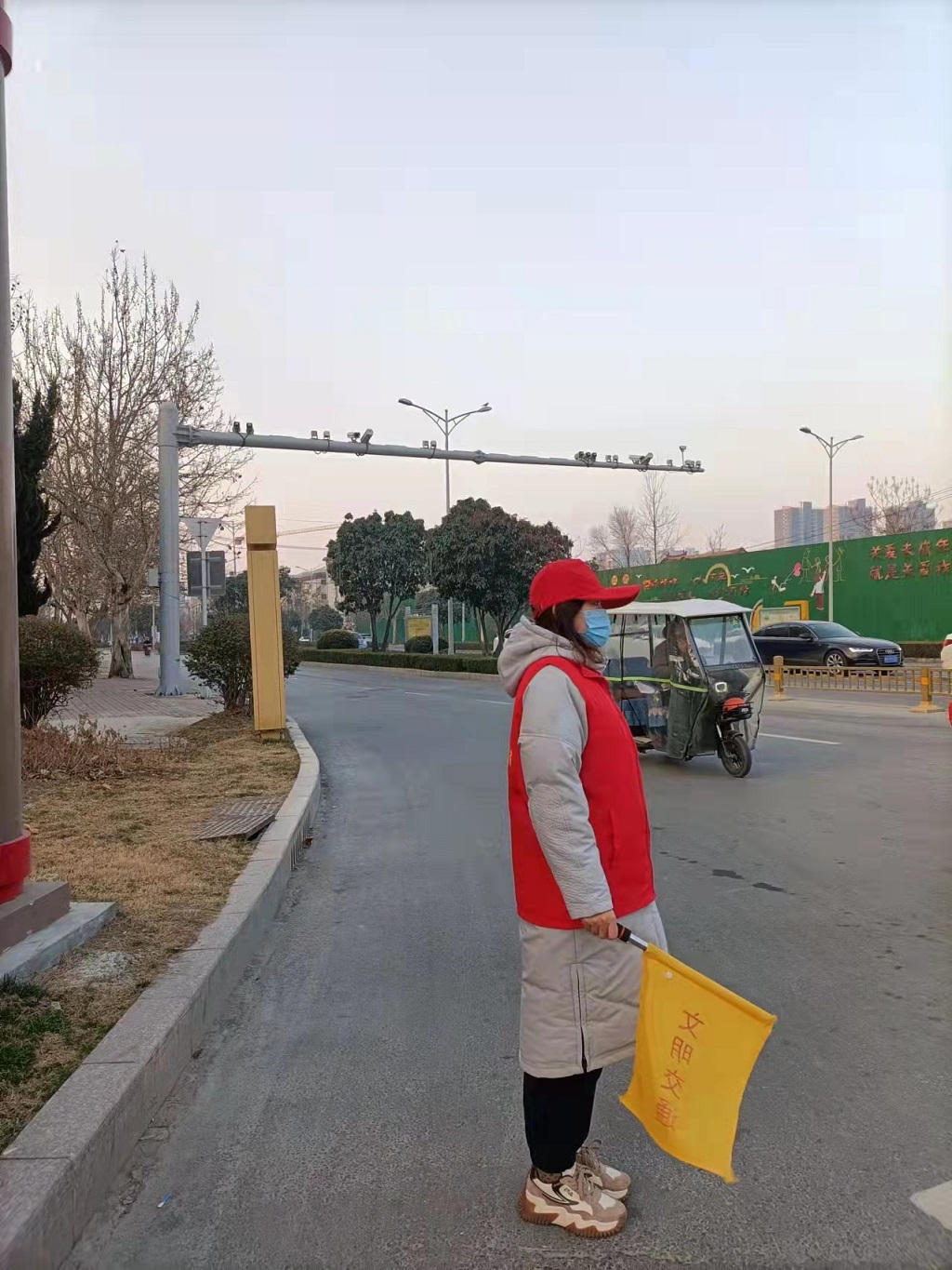 压缩.2022-2-25上午文明交通志愿服务_中华解放路口_与文旅局调换 (4).jpg