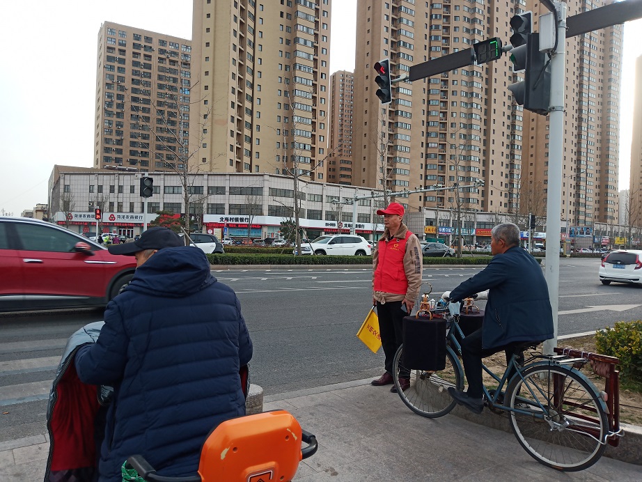 压缩.2022-3-9下午文明交通志愿服务_黄河解放路口 (5).jpg